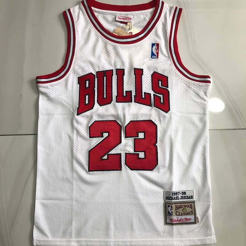 Chicago Bulls 1997/98 White #23 JORDAN Classics Basketball Jersey (Closely Stitched)