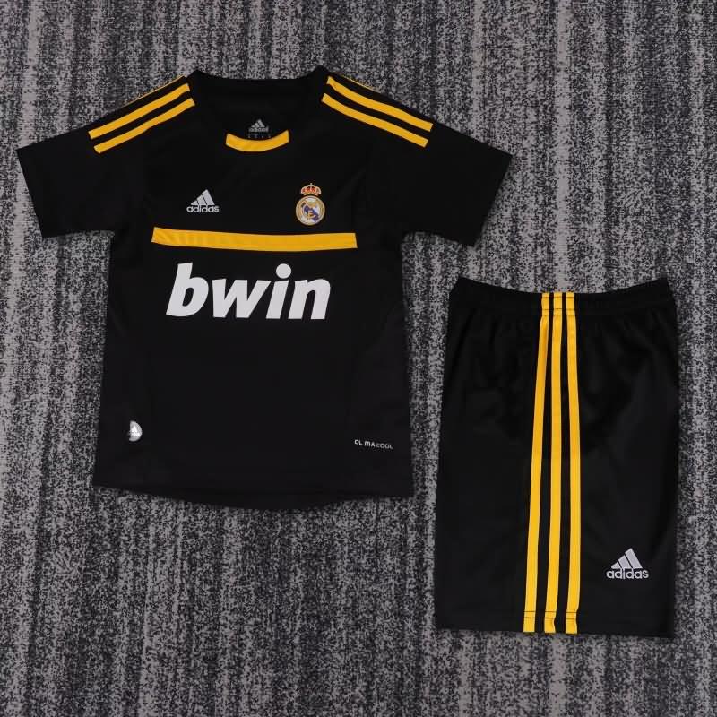 Kids Real Madrid 11/12 Goalkeeper Black Soccer Jersey And Shorts