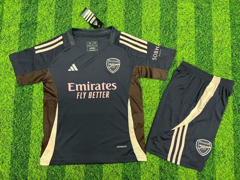 Kids Arsenal 24/25 Training Soccer Jersey And Shorts 02