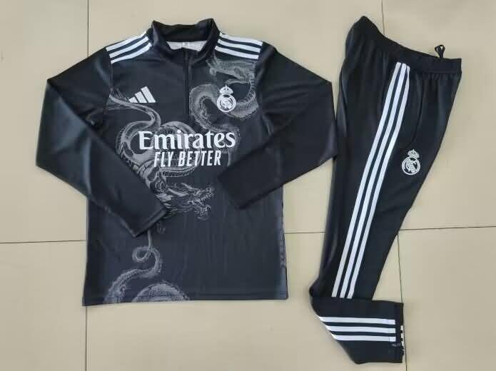 AAA Quality Real Madrid 24/25 Black Soccer Tracksuit 02