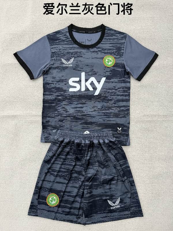 Ireland 2026 Goalkeeper Grey Soccer Jersey Ireland 2026 Goalkeeper Grey Soccer Jersey