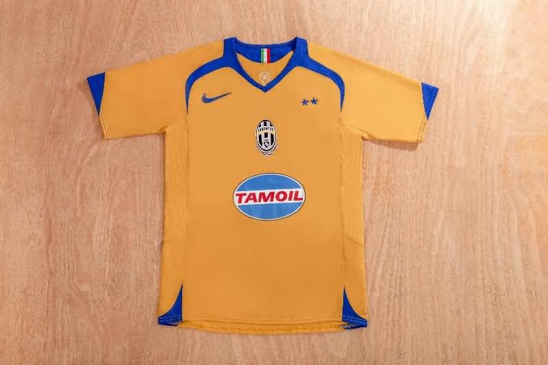 AAA Quality Juventus 2005/06 Away Retro Soccer Jersey