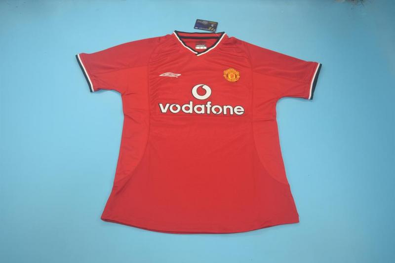 AAA Quality Manchester United 2000/02 Home Retro Soccer Jersey