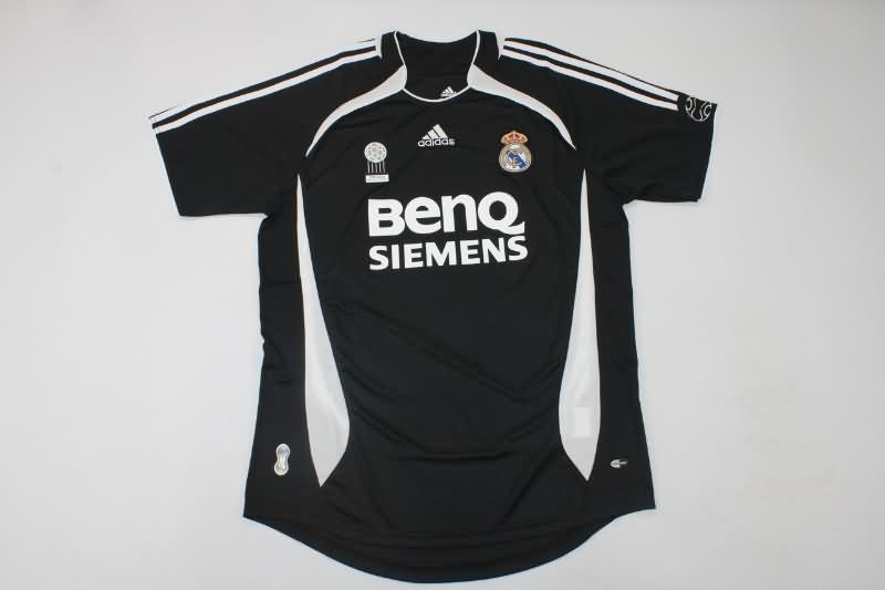 AAA Quality Real Madrid 2006/07 Away Retro Soccer Jersey